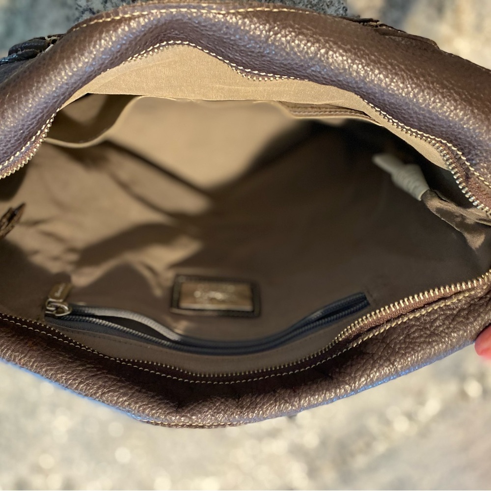 Roots Brown Leather hand Bag or crossbody bag - Picture 5 of 8